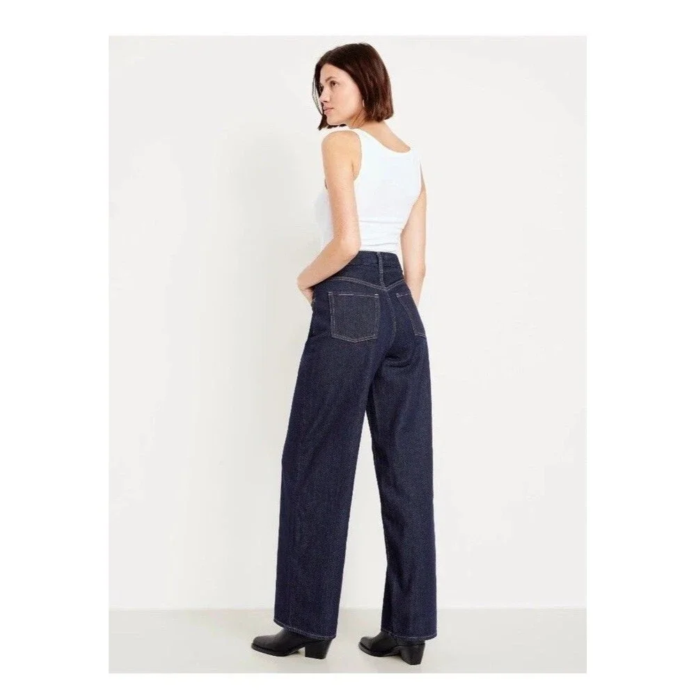 Old Navy these women